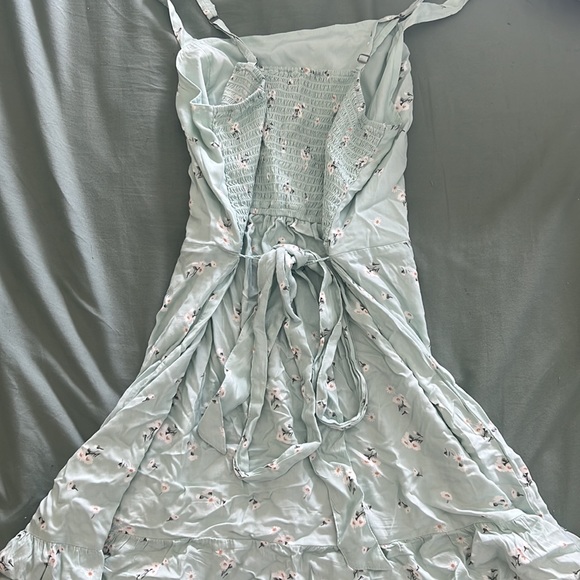 Hollister dress - Picture 3 of 3